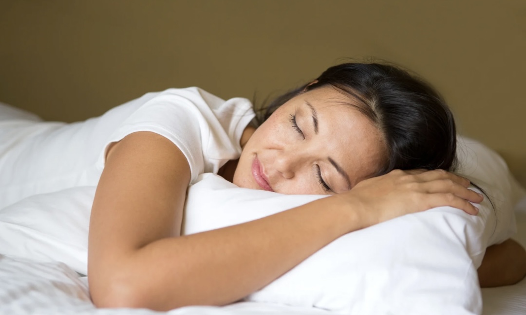 How to Pick the Perfect Pillow: An Orthopedic Guide to Better Sleep and
